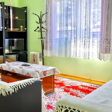 Casa de Férias Family With Ac In - Kuca Sa Klimom Sekovici