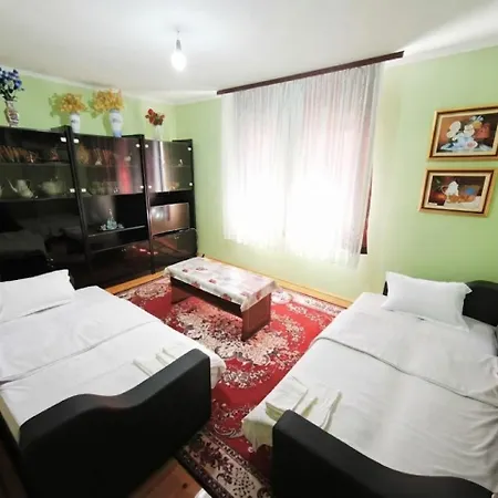 بيت للعطل Family With Ac In - Kuca Sa Klimom Sekovici