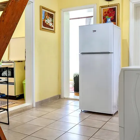 Family With Ac In - Kuca Sa Klimom Semesterbostad Sekovici